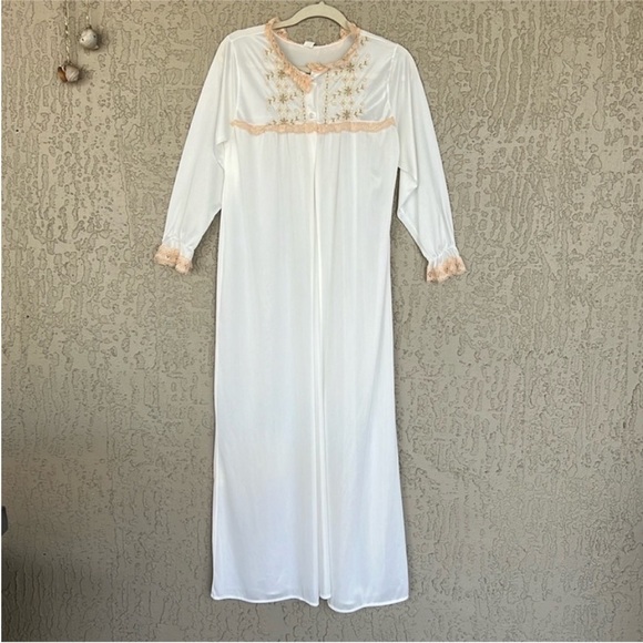 Vintage Lace Embroidered Nightgown & Robe Set White Nylon Made USA Large - Picture 7 of 14